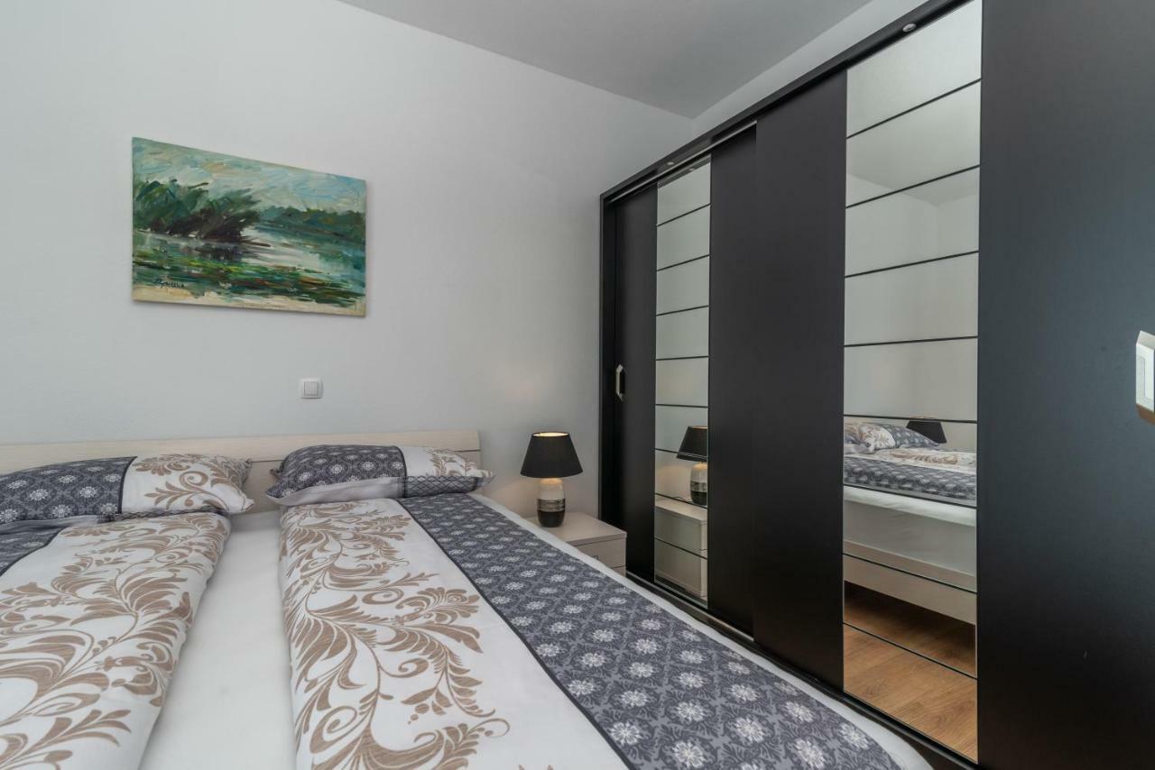 Villa Confido Luxury Apartment 01 Donji Seget Zewnętrze zdjęcie